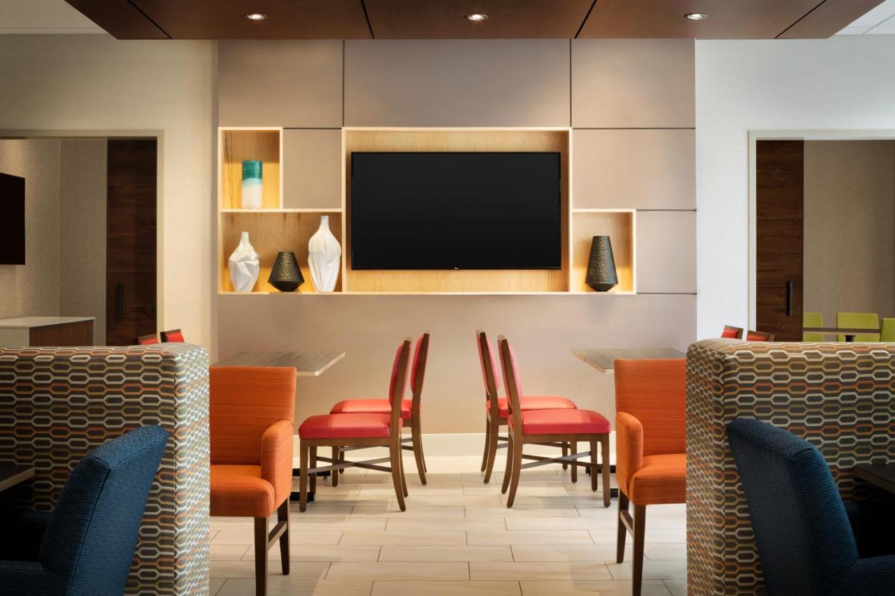 Holiday Inn Express & Suites - Savannah N - Port Wentworth By Ihg Exterior photo